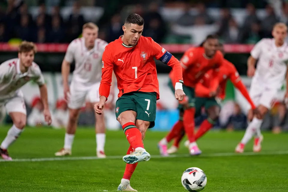 Ronaldo penalty miss vs Denmark